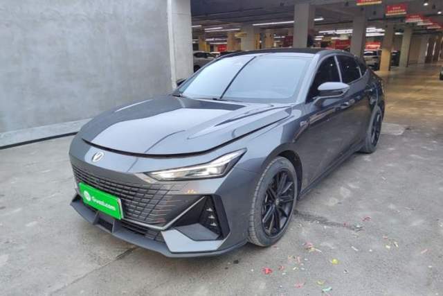 Used CHANGAN UNI-V iDD 2023 ZhiDian iDD 1.5T 113km Smart & Fun Version