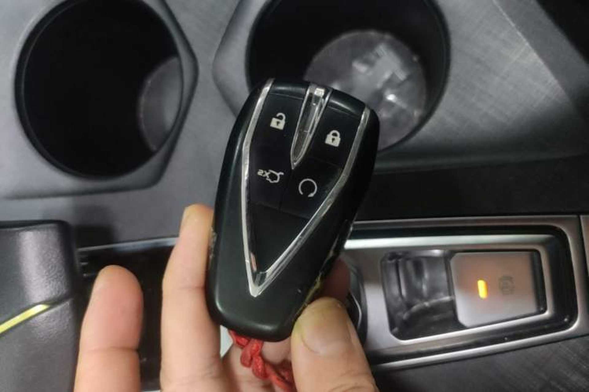 Used CHANGAN UNI-V iDD 2023 ZhiDian iDD 1.5T 113km ZhiKu Model Vehicle Key