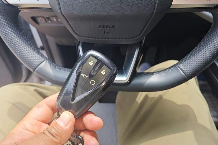 Used CHANGAN UNI-V iDD 2023 ZhiDian iDD 1.5T 113km ZhiKu Model Vehicle Key