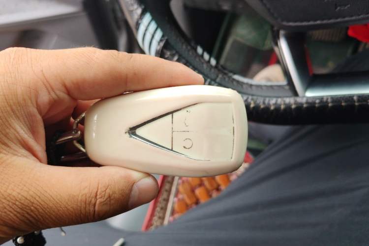 Used CHANGAN UNI-V iDD 2023 ZhiDian iDD 1.5T 113km ZhiKu Model Vehicle Key