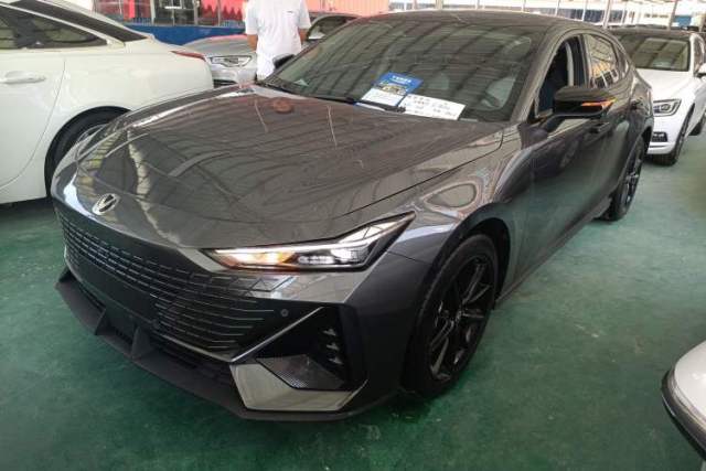 Used CHANGAN UNI-V iDD 2023 ZhiDian iDD 1.5T 113km ZhiKu Model