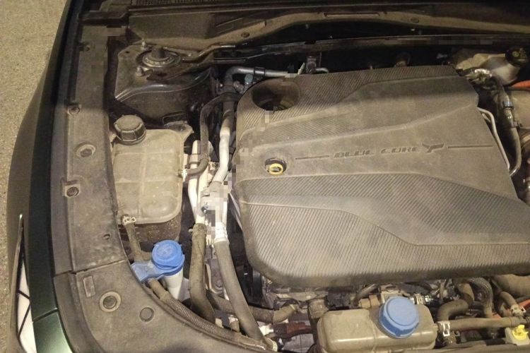 Used CHANGAN UNI-V iDD 2023 ZhiDian iDD 1.5T 113km Smart & Fun Version Engine Bay Right
