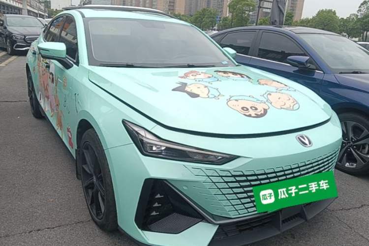 Used CHANGAN UNI-V iDD 2023 ZhiDian iDD 1.5T 113km Smart & Fun Version Front Right 45 Deg
