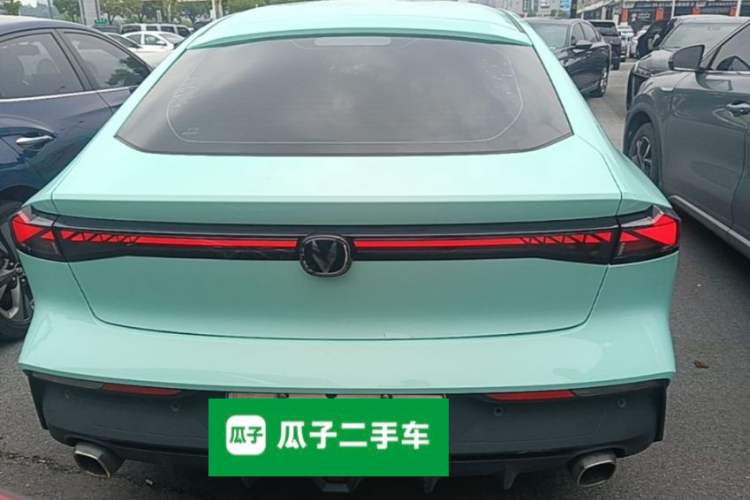 Used CHANGAN UNI-V iDD 2023 ZhiDian iDD 1.5T 113km Smart & Fun Version Rear