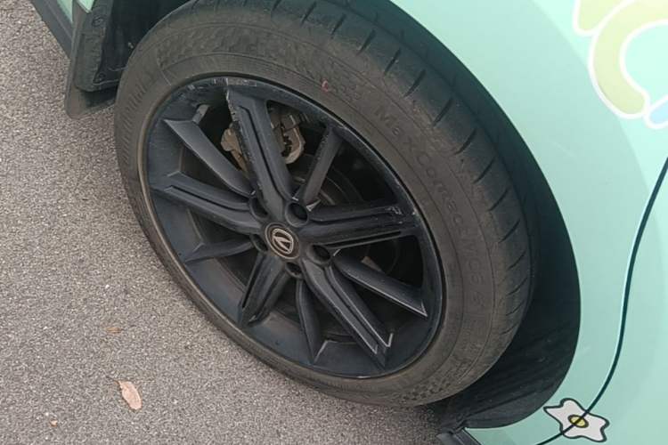 Used CHANGAN UNI-V iDD 2023 ZhiDian iDD 1.5T 113km Smart & Fun Version Right Rear Wheel Hub