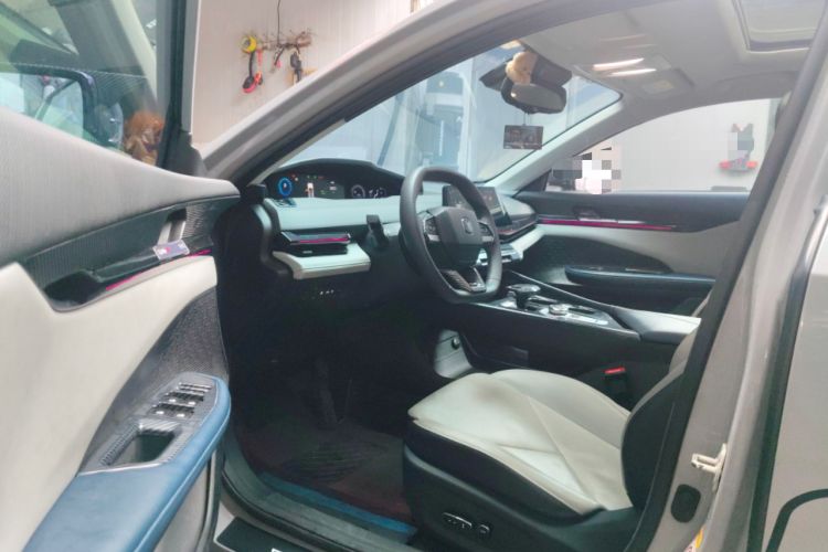 Used CHANGAN UNI-V iDD 2023 ZhiDian iDD 1.5T 113km ZhiKu Model Driver Seat