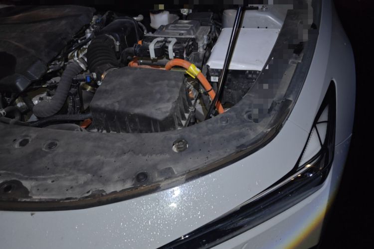 Used CHANGAN UNI-V iDD 2023 ZhiDian iDD 1.5T 113km Smart & Fun Version Engine Bay Left