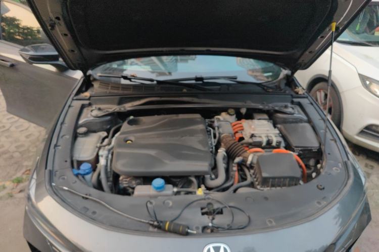 Used CHANGAN UNI-V iDD 2023 ZhiDian iDD 1.5T 113km ZhiKu Model Engine Bay