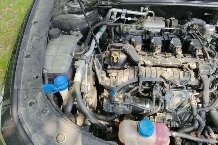 Used CHANGAN UNI-V iDD 2023 ZhiDian iDD 1.5T 113km Smart & Fun Version Engine Bay Right