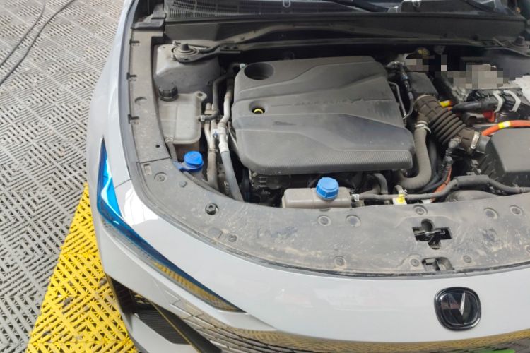 Used CHANGAN UNI-V iDD 2023 ZhiDian iDD 1.5T 113km ZhiKu Model Engine Bay Right