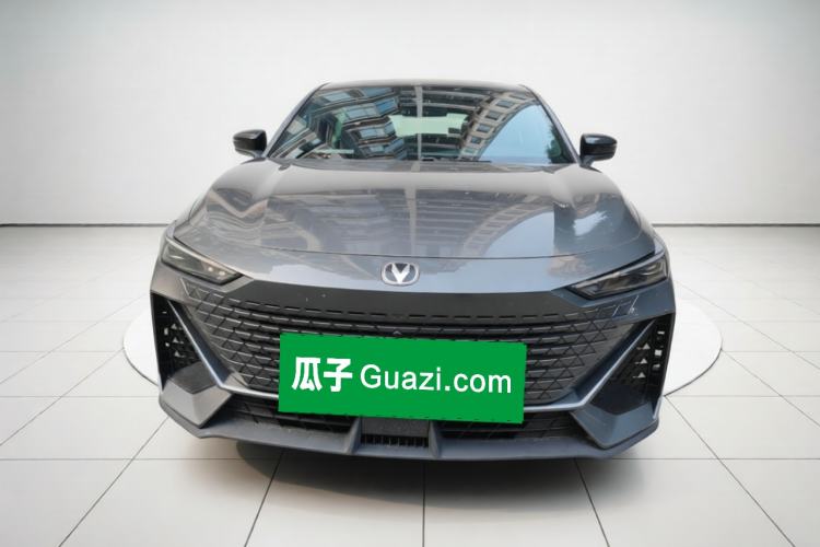 Used CHANGAN UNI-V iDD 2023 ZhiDian iDD 1.5T 113km ZhiKu Model Front