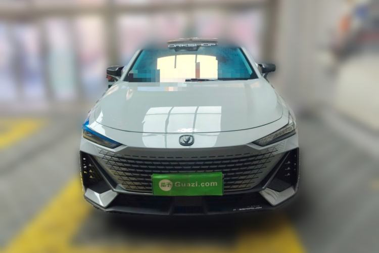 Used CHANGAN UNI-V iDD 2023 ZhiDian iDD 1.5T 113km ZhiKu Model Front