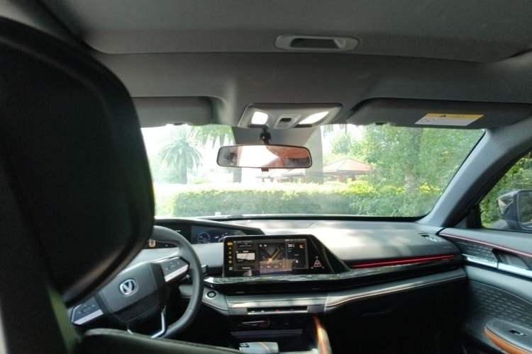 Used CHANGAN UNI-V iDD 2023 ZhiDian iDD 1.5T 113km Smart & Fun Version Headliner