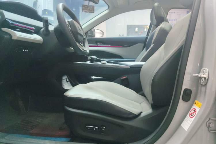 Used CHANGAN UNI-V iDD 2023 ZhiDian iDD 1.5T 113km ZhiKu Model Left Front Seat