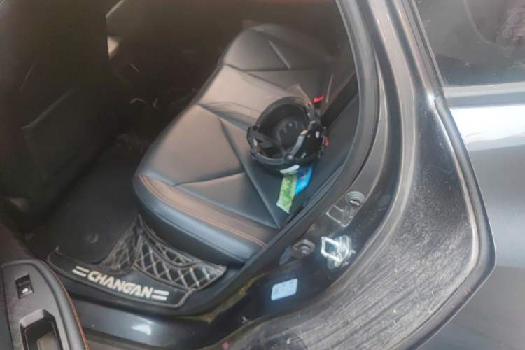 Used CHANGAN UNI-V iDD 2023 ZhiDian iDD 1.5T 113km ZhiKu Model Left Rear Seat