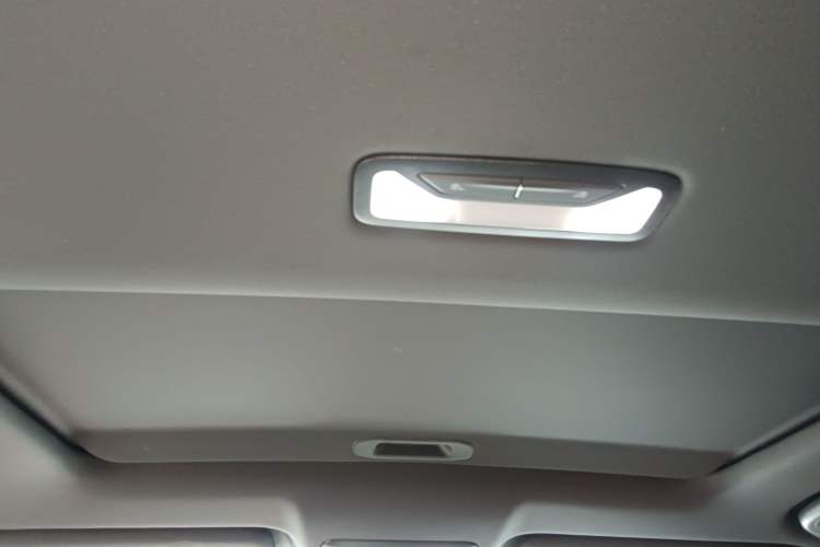 Used CHANGAN UNI-V iDD 2023 Zhidian iDD 1.5T 113km Smart & Fun Version (Rapid Edition) Headliner