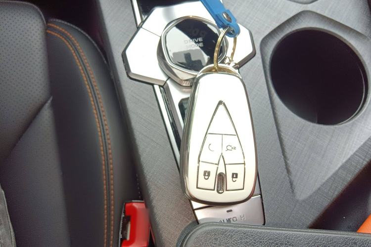 Used CHANGAN UNI-V iDD 2023 Zhidian iDD 1.5T 113km Smart & Fun Version (Rapid Edition) Interior 1