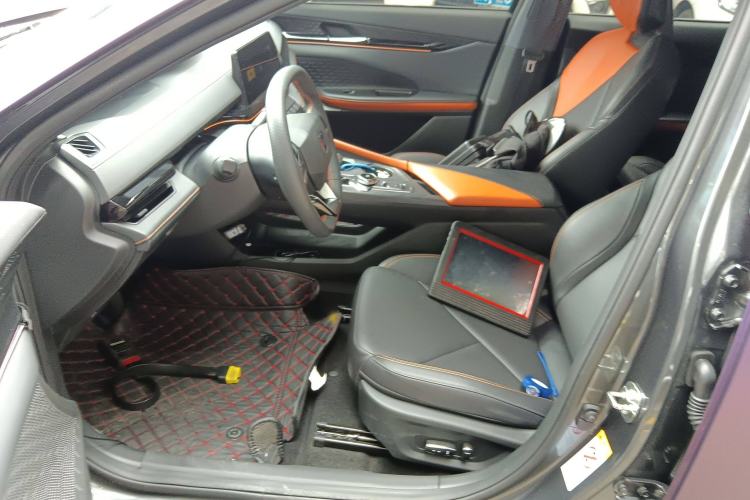 Used CHANGAN UNI-V iDD 2023 Zhidian iDD 1.5T 113km Smart & Fun Version (Rapid Edition) Left Front Seat