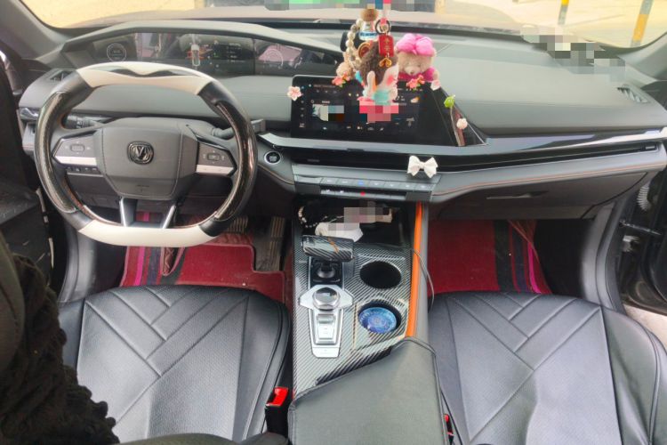 Used CHANGAN UNI-V iDD 2023 Zhidian iDD 1.5T 113km Smart & Fun Version (Rapid Edition) Center Console