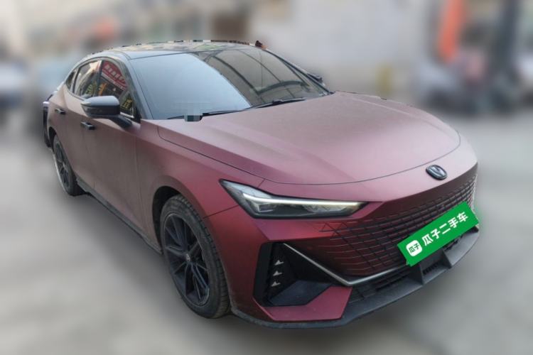 Used CHANGAN UNI-V iDD 2023 Zhidian iDD 1.5T 113km Smart & Fun Version (Rapid Edition) Front Right 45 Deg
