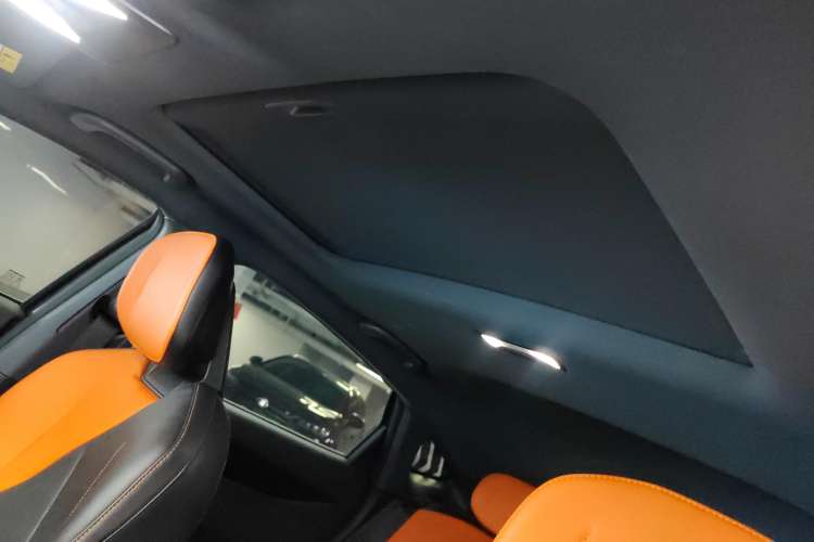 Used CHANGAN UNI-V iDD 2023 ZhiDian iDD 1.5T 113km Smart & Fun Version Headliner
