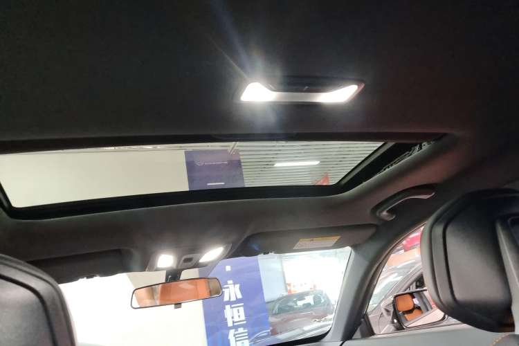 Used CHANGAN UNI-V iDD 2023 ZhiDian iDD 1.5T 113km Smart & Fun Version Headliner