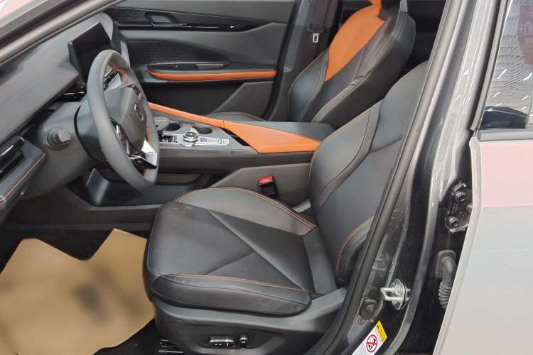 Used CHANGAN UNI-V iDD 2023 ZhiDian iDD 1.5T 113km Smart & Fun Version Interior 5