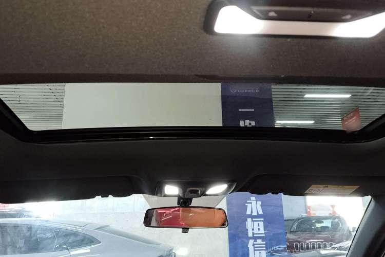 Used CHANGAN UNI-V iDD 2023 ZhiDian iDD 1.5T 113km Smart & Fun Version Interior 7