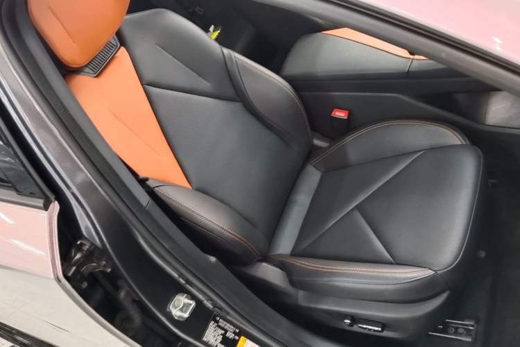 Used CHANGAN UNI-V iDD 2023 ZhiDian iDD 1.5T 113km Smart & Fun Version Interior 8
