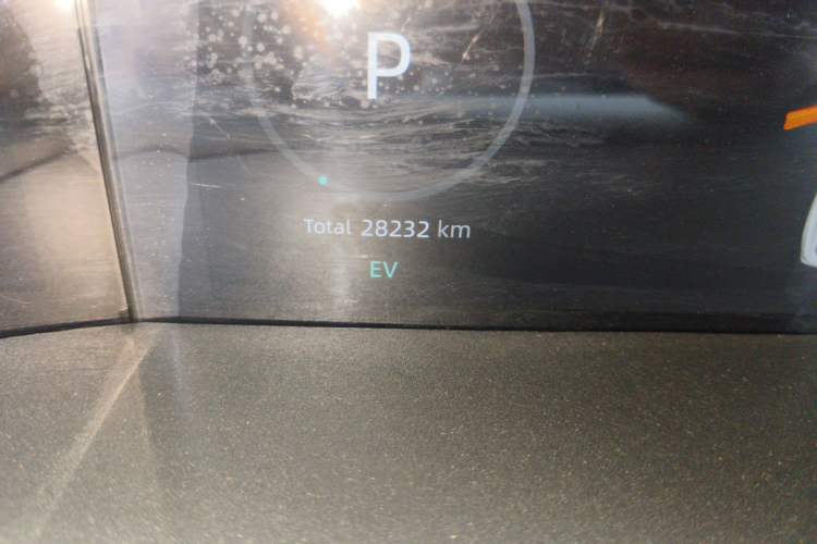 Used CHANGAN UNI-V iDD 2023 Zhidian iDD 1.5T 113km Smart & Fun Version (Rapid Edition) Odometer Close Up