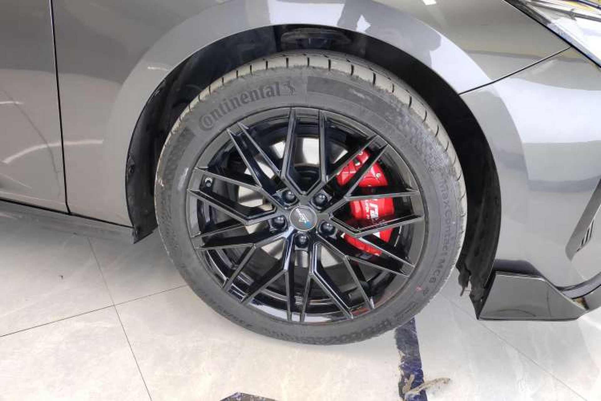 Used CHANGAN UNI-V iDD 2023 ZhiDian iDD 1.5T 113km Smart & Fun Version Right Front Wheel Hub
