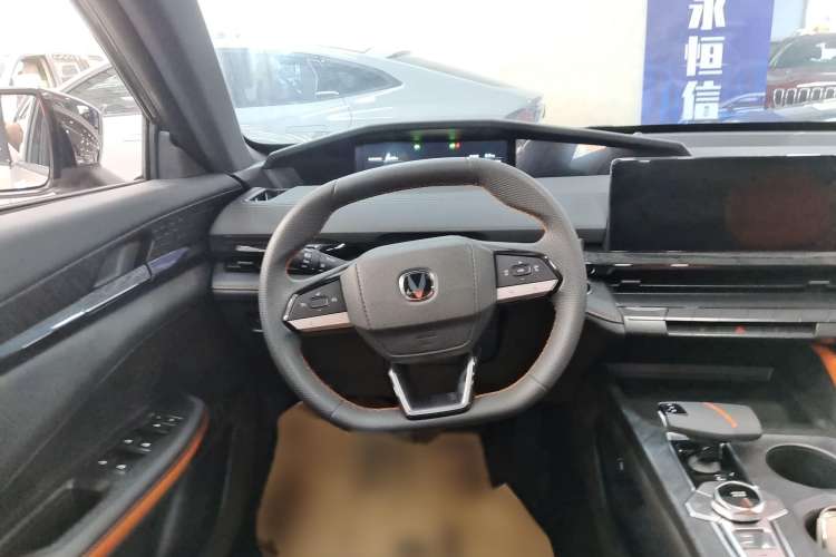 Used CHANGAN UNI-V iDD 2023 ZhiDian iDD 1.5T 113km Smart & Fun Version Steering Wheel