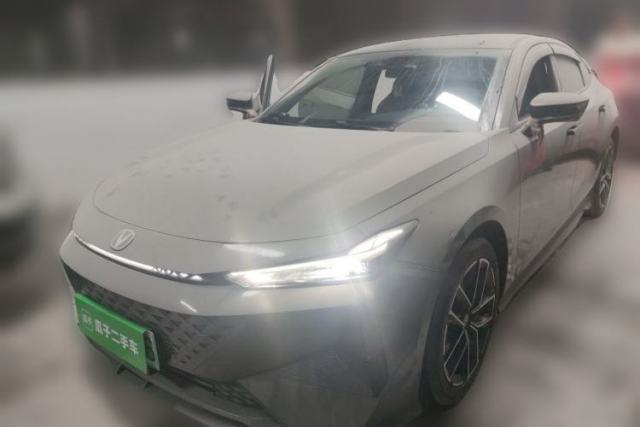 CHANGAN UNI-V iDD 2023 ZhiDian iDD 1.5T 113km Smart & Fun Version de segunda mano