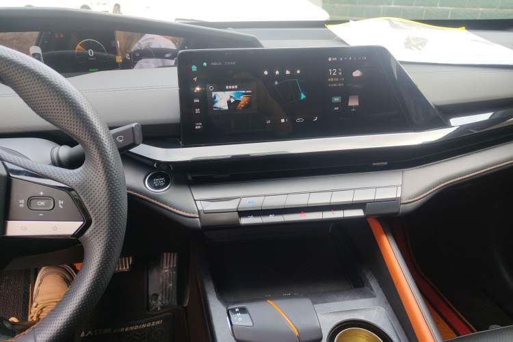 Used CHANGAN UNI-V iDD 2023 Zhidian iDD 1.5T 113km Smart & Fun Version (Rapid Edition) Audio And AC Panel