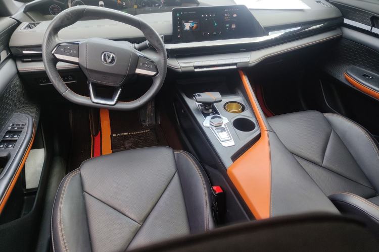 Used CHANGAN UNI-V iDD 2023 Zhidian iDD 1.5T 113km Smart & Fun Version (Rapid Edition) Center Console