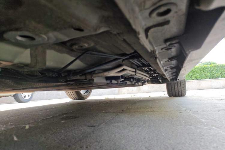 Used CHANGAN UNI-V iDD 2023 ZhiDian iDD 1.5T 113km ZhiKu Model Chassis Front Left