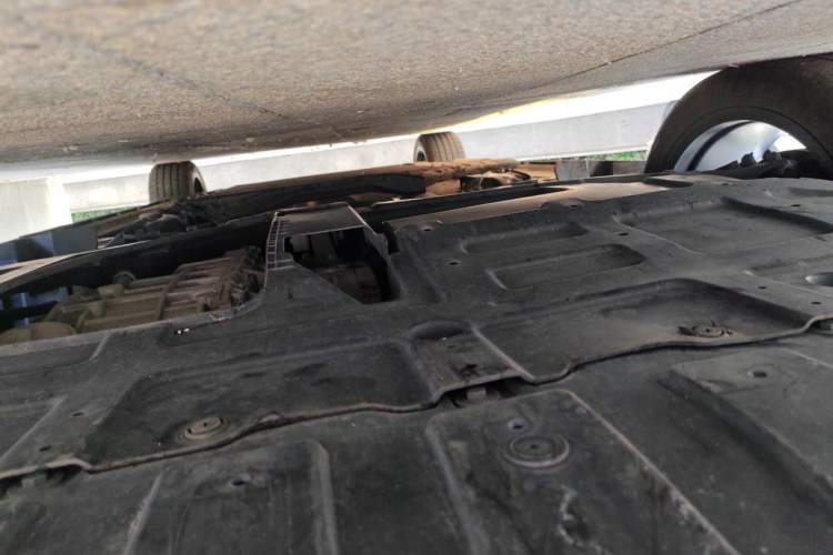 Used CHANGAN UNI-V iDD 2023 ZhiDian iDD 1.5T 113km ZhiKu Model Chassis Front