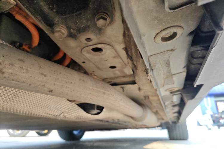 Used CHANGAN UNI-V iDD 2023 ZhiDian iDD 1.5T 113km ZhiKu Model Chassis Rear Right