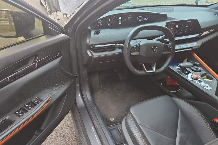 Used CHANGAN UNI-V iDD 2023 ZhiDian iDD 1.5T 113km ZhiKu Model Driver Seat