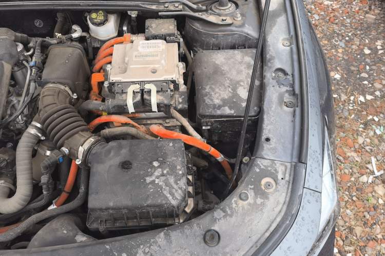 Used CHANGAN UNI-V iDD 2023 ZhiDian iDD 1.5T 113km Smart & Fun Version Engine Bay Left