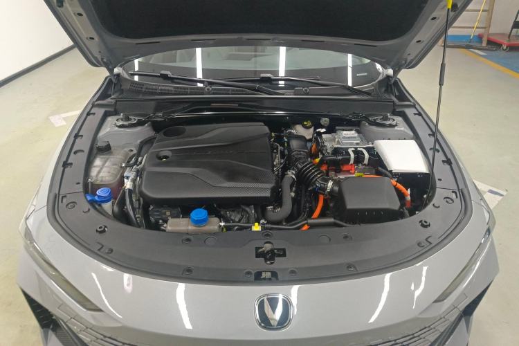 Used CHANGAN UNI-V iDD 2023 Zhidian iDD 1.5T 113km Smart & Fun Version (Rapid Edition) Engine Bay