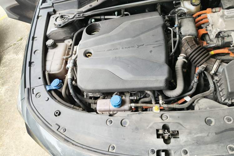 Used CHANGAN UNI-V iDD 2023 ZhiDian iDD 1.5T 113km Smart & Fun Version Engine Bay Right