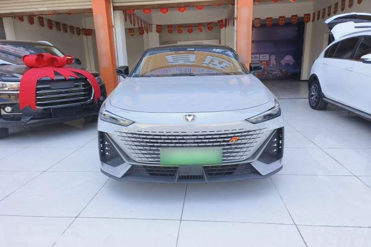Used CHANGAN UNI-V iDD 2023 ZhiDian iDD 1.5T 113km ZhiKu Model Exterior 1