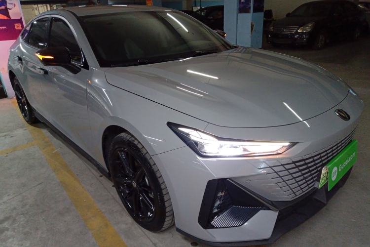 Used CHANGAN UNI-V iDD 2023 ZhiDian iDD 1.5T 113km Smart & Fun Version Exterior 2