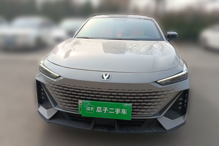 Used CHANGAN UNI-V iDD 2023 ZhiDian iDD 1.5T 113km Smart & Fun Version Front