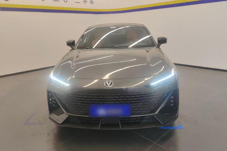 Used CHANGAN UNI-V iDD 2023 ZhiDian iDD 1.5T 113km Smart & Fun Version Front