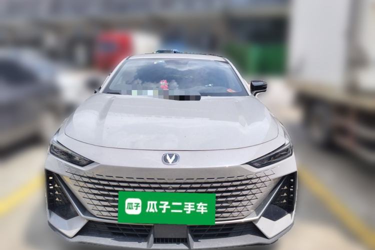 Used CHANGAN UNI-V iDD 2023 ZhiDian iDD 1.5T 113km Smart & Fun Version Front