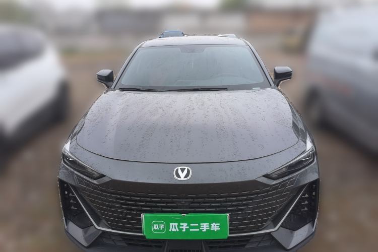 Used CHANGAN UNI-V iDD 2023 ZhiDian iDD 1.5T 113km Smart & Fun Version Front