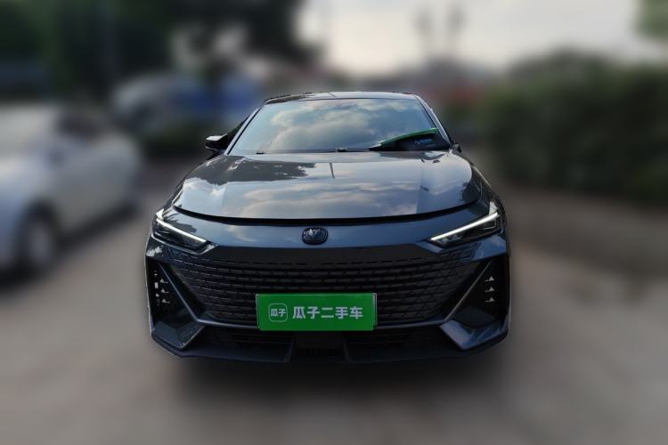 Used CHANGAN UNI-V iDD 2023 ZhiDian iDD 1.5T 113km ZhiKu Model Front