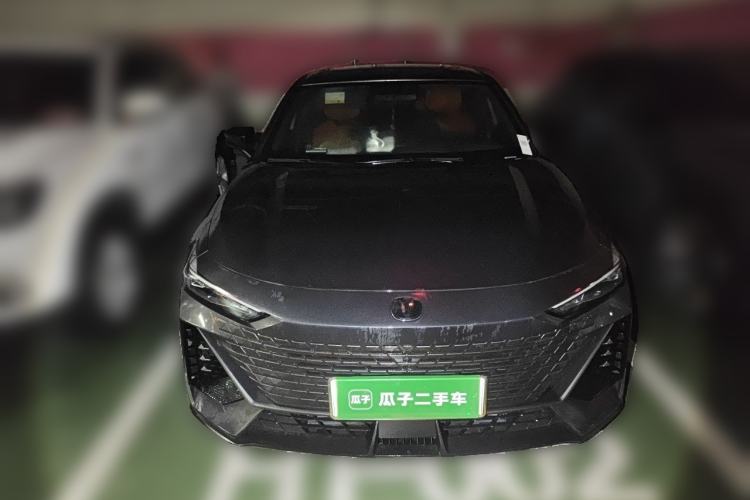 Used CHANGAN UNI-V iDD 2023 ZhiDian iDD 1.5T 113km ZhiKu Model Front
